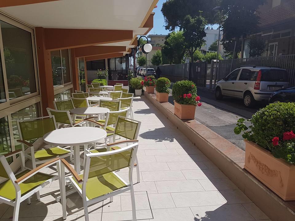 Hotel Tre Assi Rimini Exterior foto